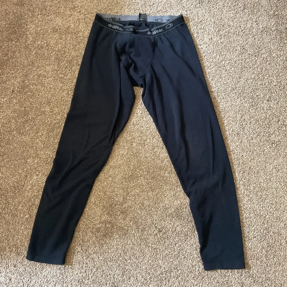 DriWear Polyester base Layer - Picture 1 of 2